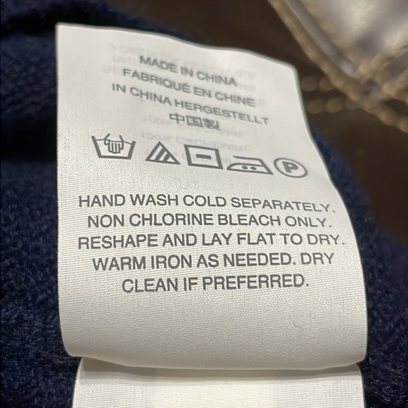 J Crew Cashmere sweater with intarsia-knit stars - Picture 15 of 15